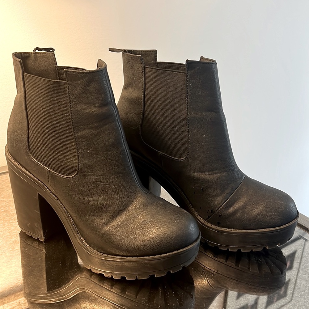 Divided from H&M chunky black heeled bootie